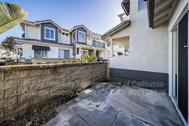 Building Photo - 62 Breakers Ln