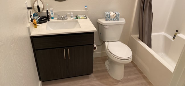 Building Photo - 10000 W Missouri Ave