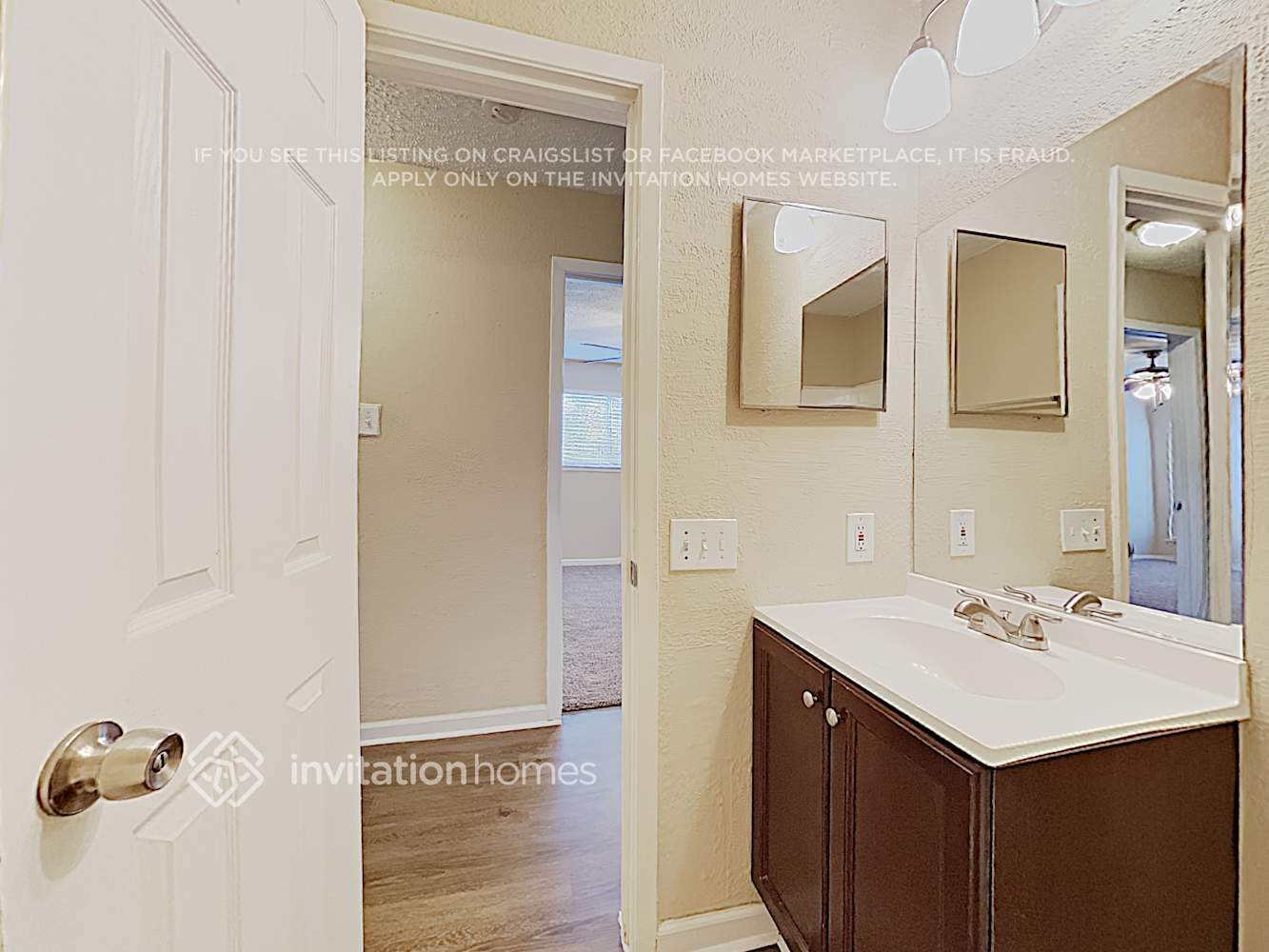 Building Photo - 841 Apple Valley Dr