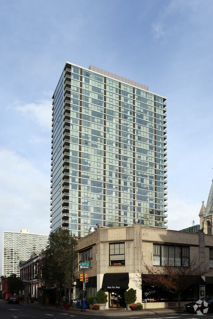 Building Photo - 2116 Chestnut