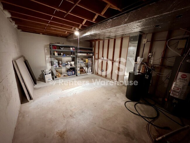 Building Photo - 13808 Frontier Ln
