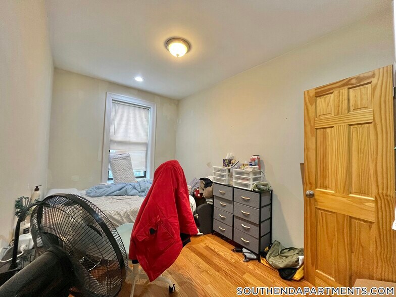 Building Photo - 179 Northampton St