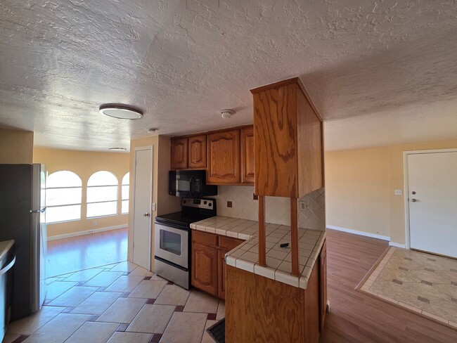 Building Photo - Queen Creek 3 bed / 2 bath on just under 5 Acres! No HOA!