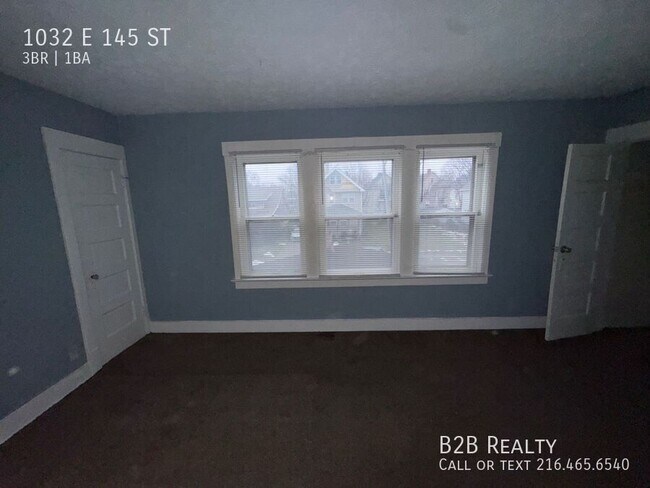 Building Photo - 1032 E 145th St