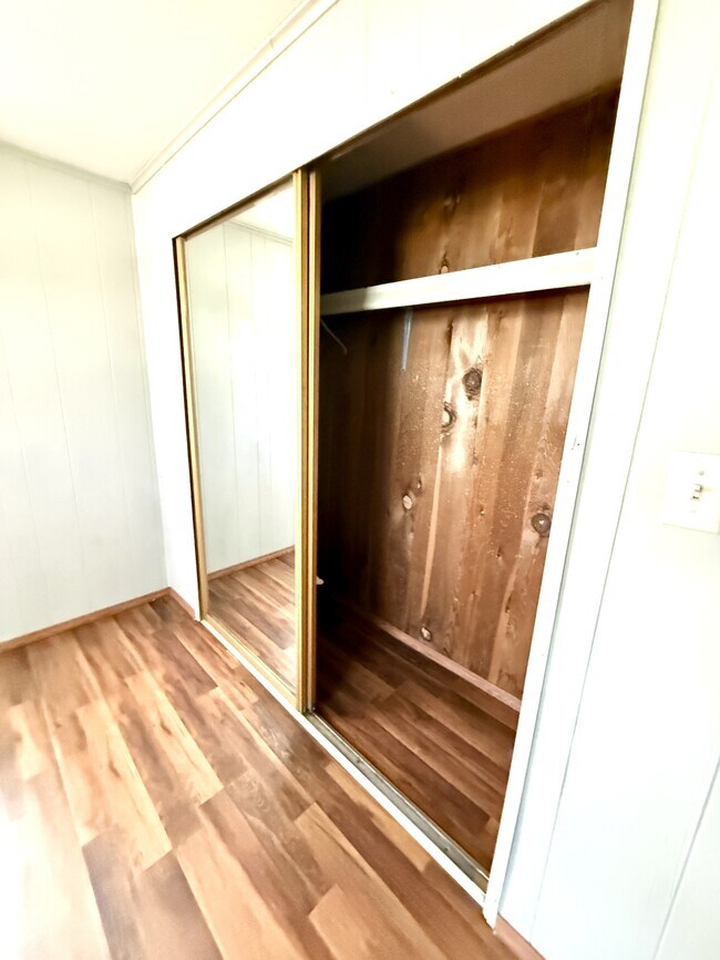 Building Photo - 90 White Tail Ln