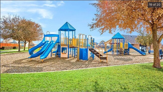 Building Photo - 469 Pollyann Trl