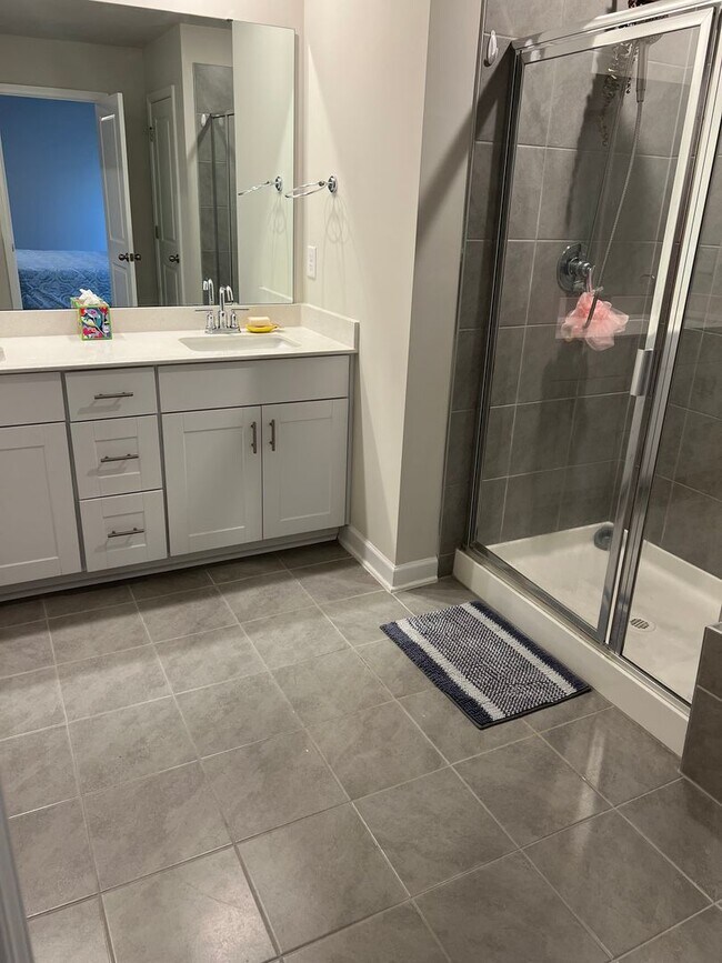 Building Photo - BEAUTIFUL 4 bedroom / 3 bath home located off Water Tower Road!