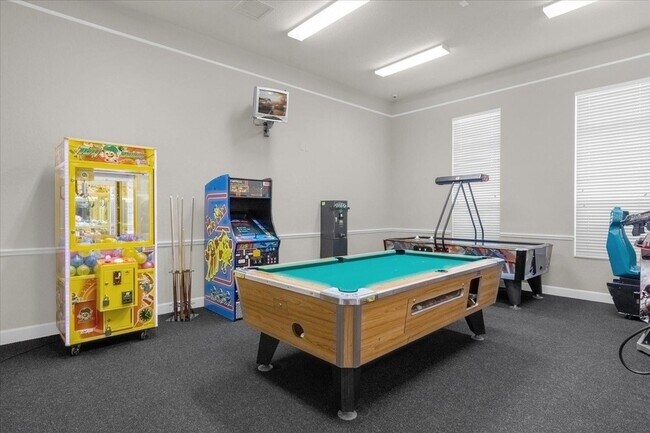 Building Photo - 2213 San Vittorino Cir