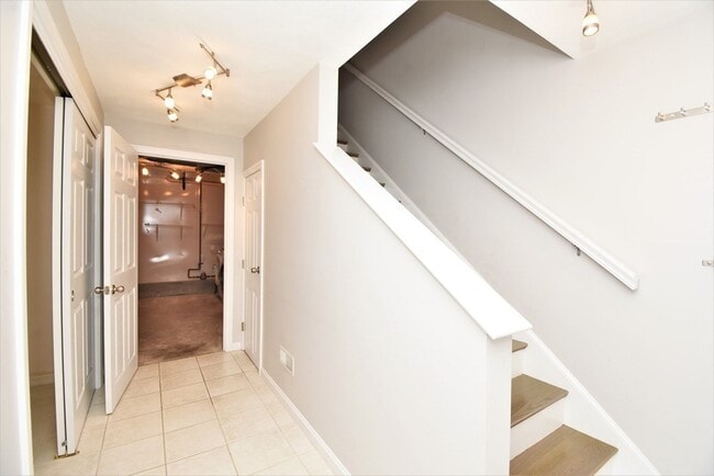 Building Photo - 191 Adams St