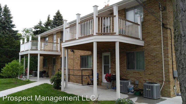 Building Photo - 5345 N Mohawk Ave