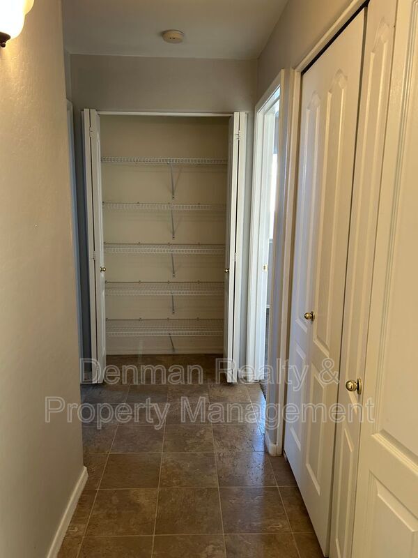 Building Photo - 1872 St David Ct