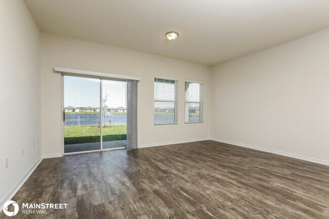 Building Photo - 3013 Neverland Dr