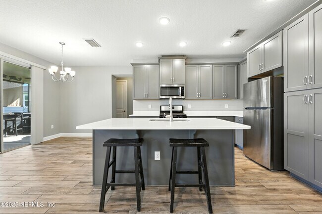 Building Photo - 474 Convex Ln
