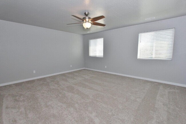 Building Photo - Immaculate & Spacious Home in West Meridian