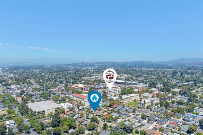 Building Photo - 3 Bedroom, 1 Bathroom Home – Ideal for Stu...
