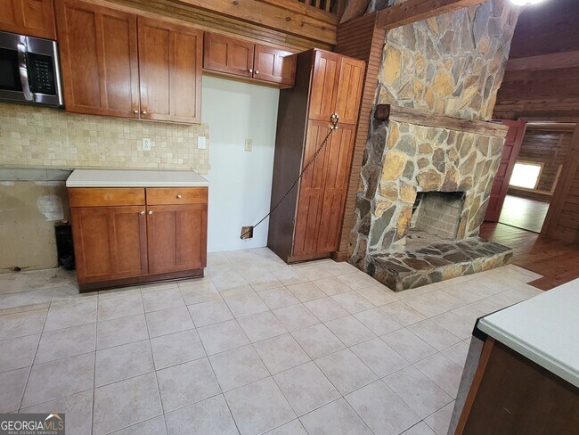 Building Photo - 2391 Booth Cir