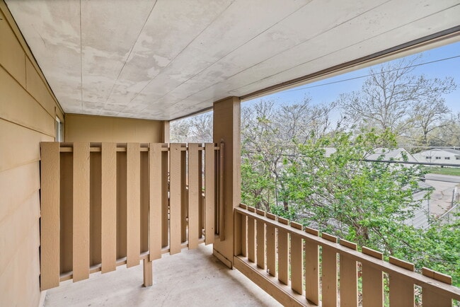 Floorplan - FAIRLAWN FLATS