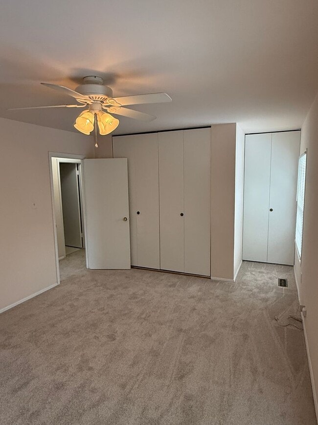 Building Photo - Move-In Ready 2-Bedroom End-Unit Townhouse Condo- Reisterstown, MD