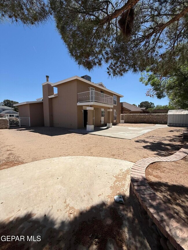 Building Photo - 12000 Ivory Gate Way