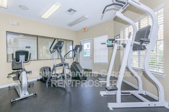 Building Photo - 4301 Lizshire Ln