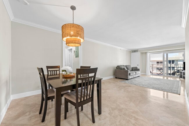 Building Photo - 3301 S Ocean Blvd