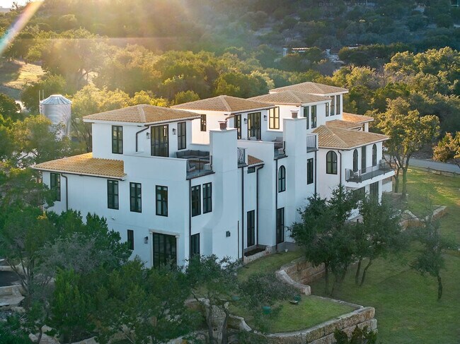 Building Photo - 2700 Bee Creek Rd