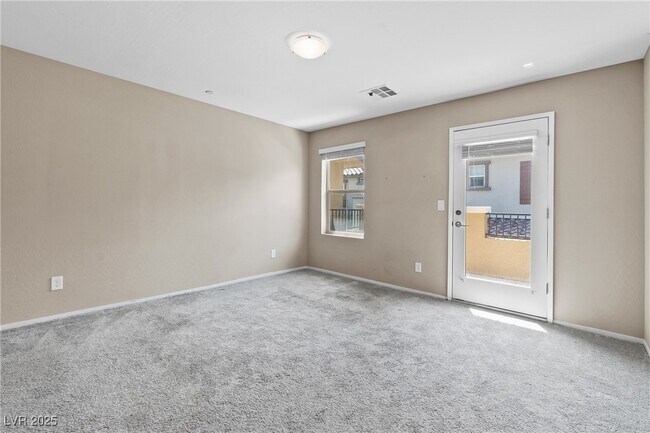 Building Photo - 49 Alamere Falls Dr