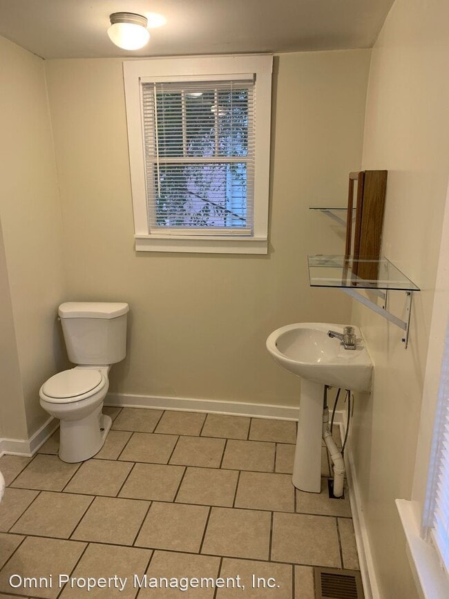 Building Photo - 3 br, 2 bath House - 1244 OVERTON PARK AVE