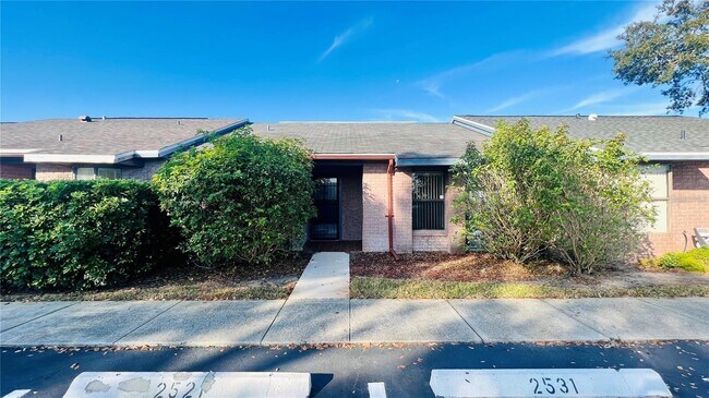 Building Photo - 2531 King Oak Cir