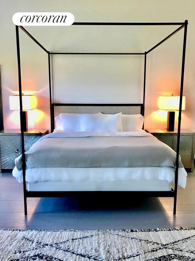 Building Photo - 141 S Fairview Ave