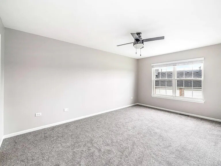 Building Photo - 13843 S Cambridge Cir
