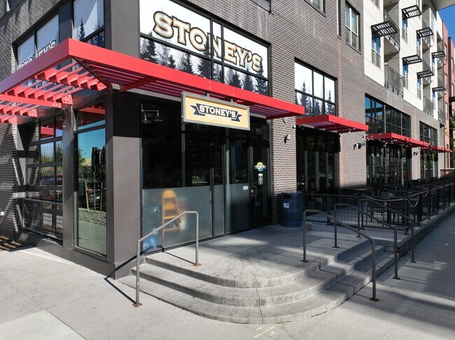 Building Photo - 4560 W 16th Ave