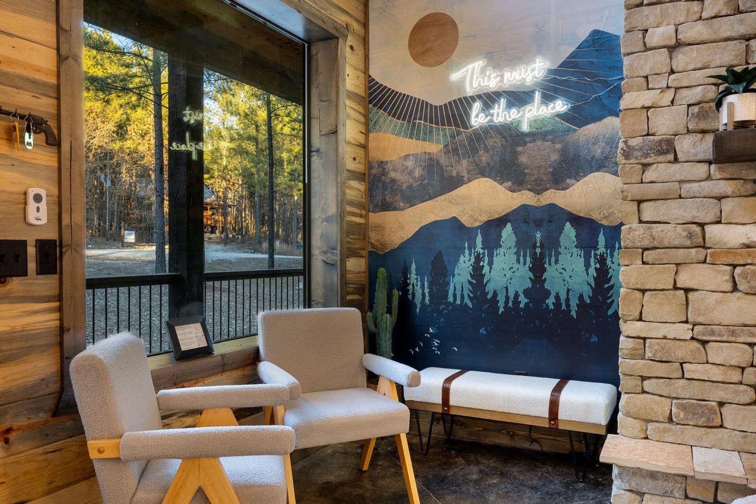 Building Photo - 222 Lost Creek Trl