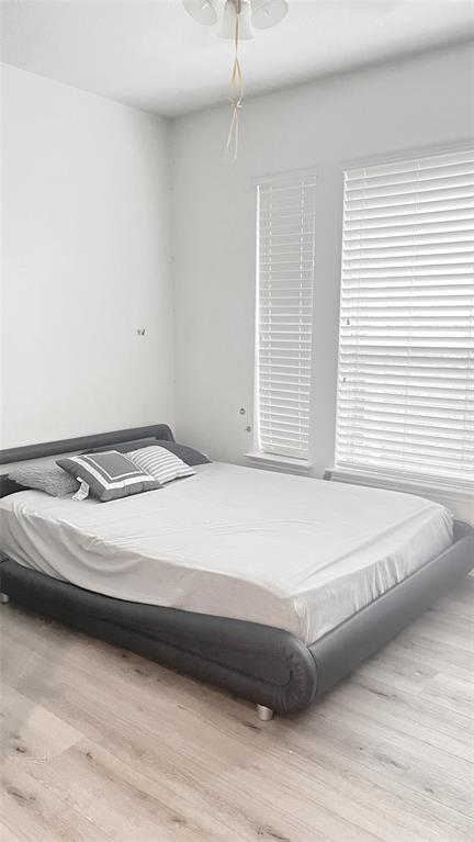 Building Photo - 10710 Brookshire Ln