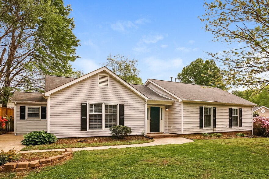 Building Photo - 7506 Pirates Cove Ct