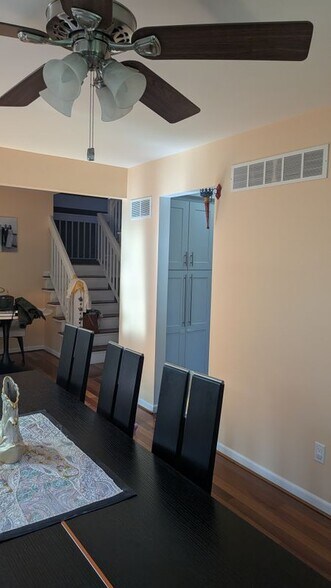 Building Photo - 30384 Castleford Ct