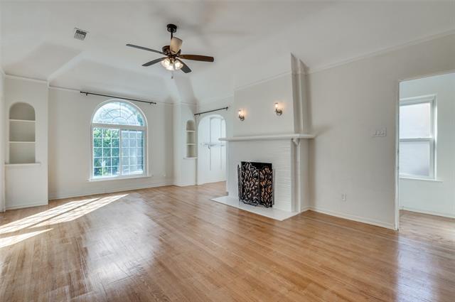 Building Photo - 4328 University Blvd