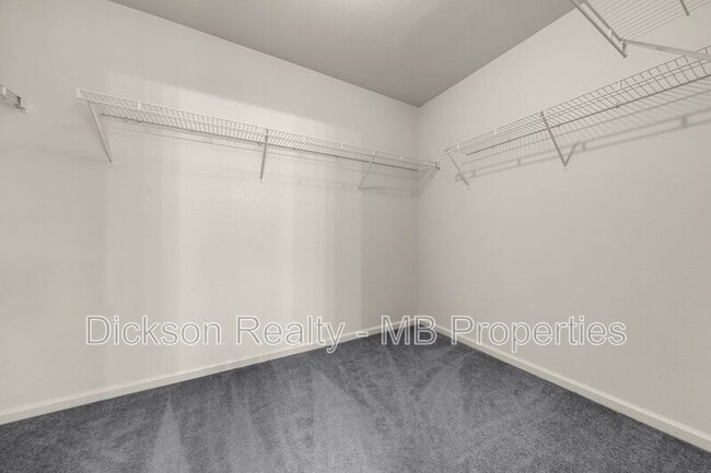 Building Photo - 2447 Anqua Dr