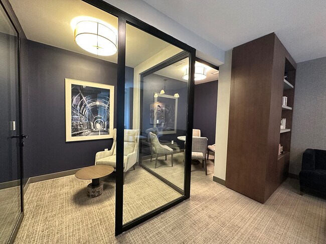 Building Photo - 635 Slaters Ln