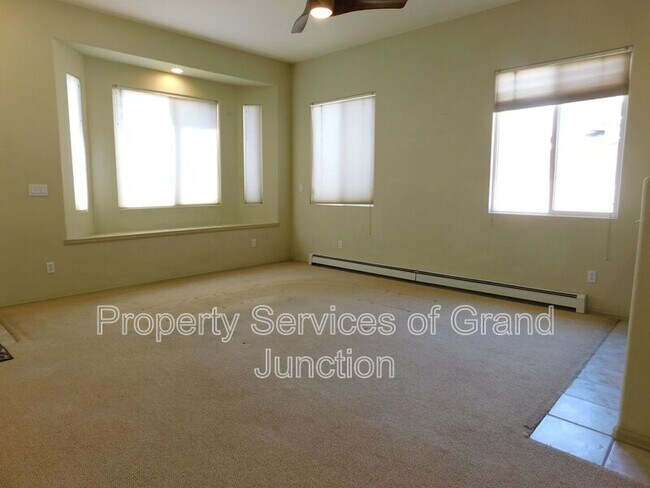 Building Photo - 671 Gemstone Way
