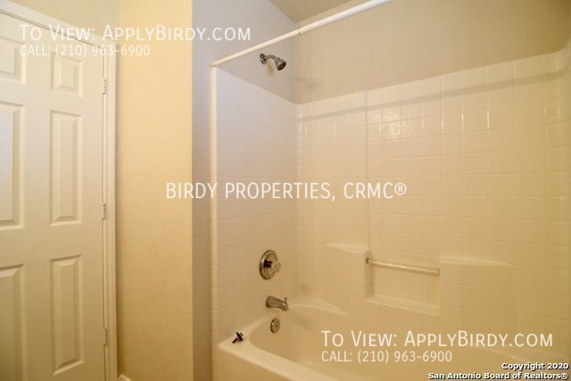 Building Photo - 410 Point Vly San Antonio, TX