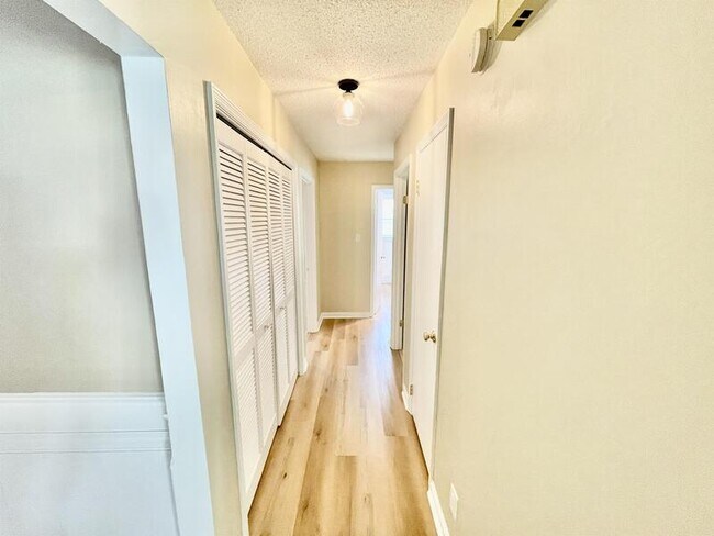 Building Photo - 13004 Astalot Dr SE