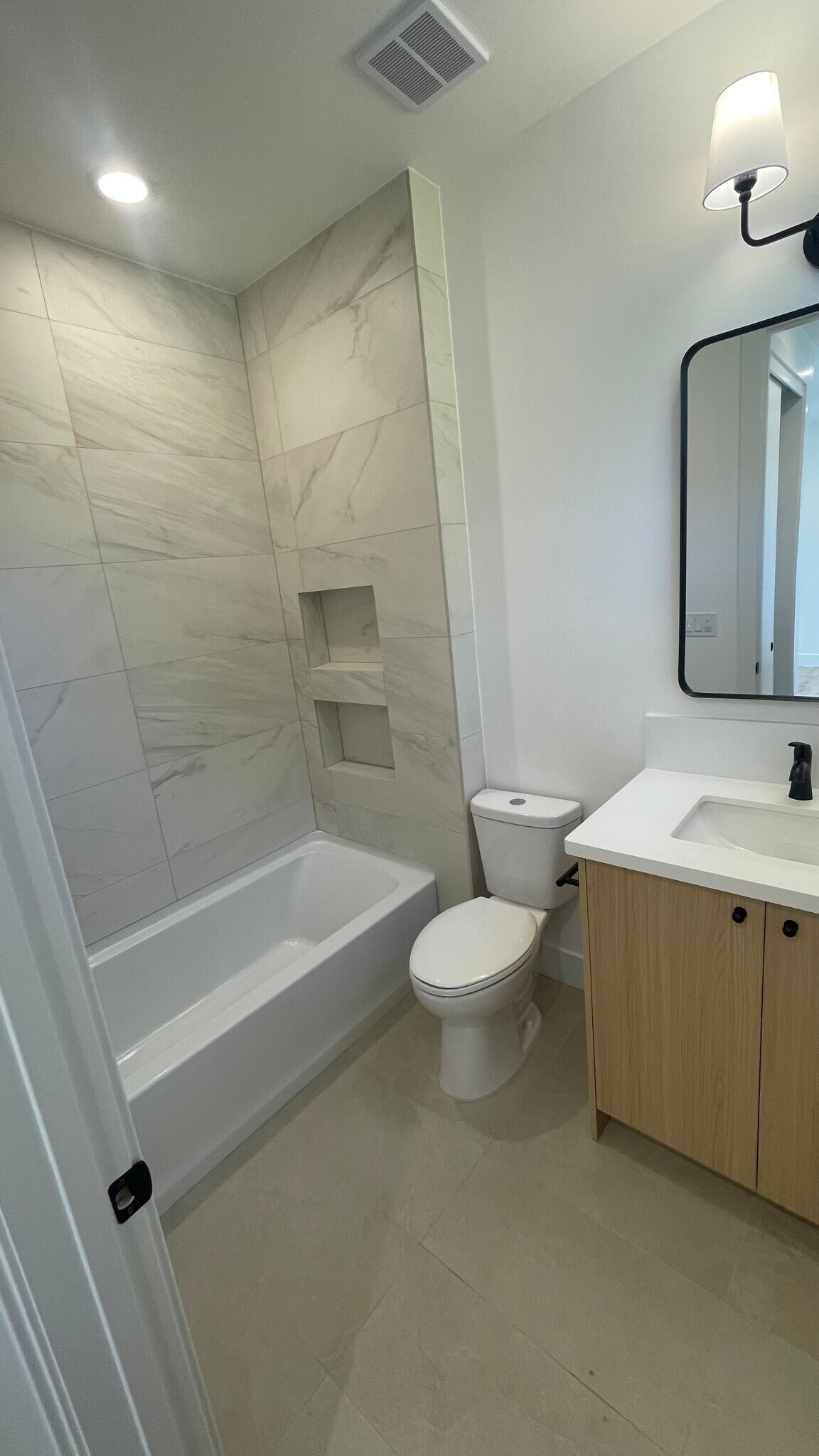 Building Photo - 1012 Uptown Aly