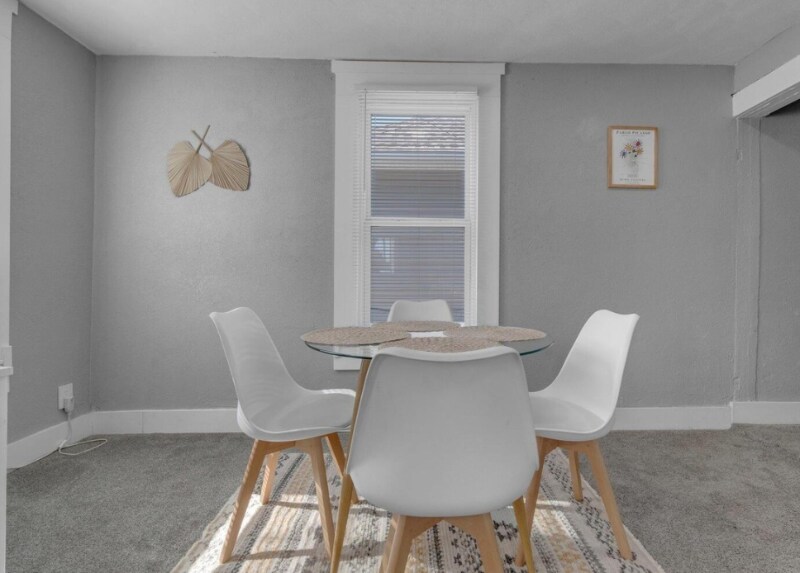 Building Photo - 1011 19th Ave