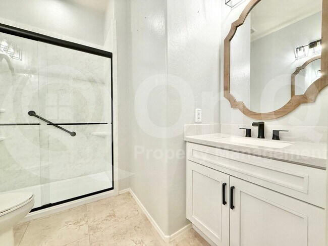 Building Photo - 18513 W San Carlos Dr