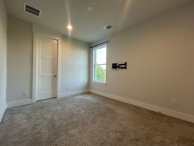 Building Photo - 9803 Blissful Pr Ln