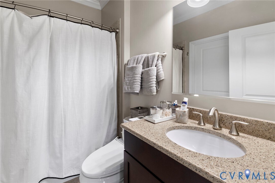 Building Photo - 3920 Village Commons Walk