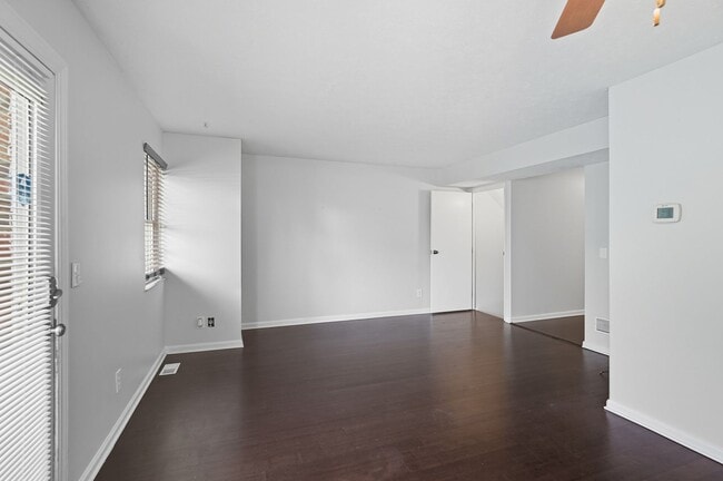 Building Photo - Three Bedroom Condo in West Chester!