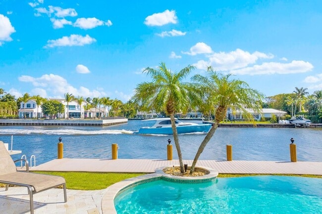 Building Photo - 3219 Karen Dr