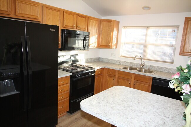 Building Photo - 2969 Saganashkee Ln